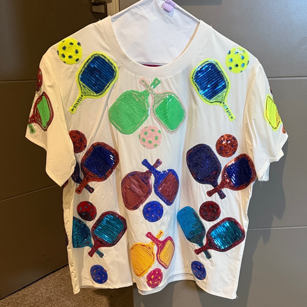 QUEEN OF SPARKLES Multicolor Sequin Pickleball Graphic Tee